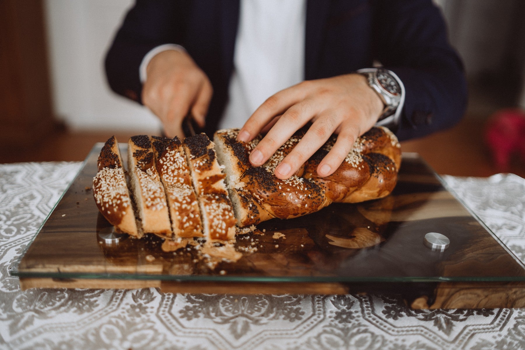 Challah board 2 6 1 5029932f 9407 4291 803c a95120aaf95a